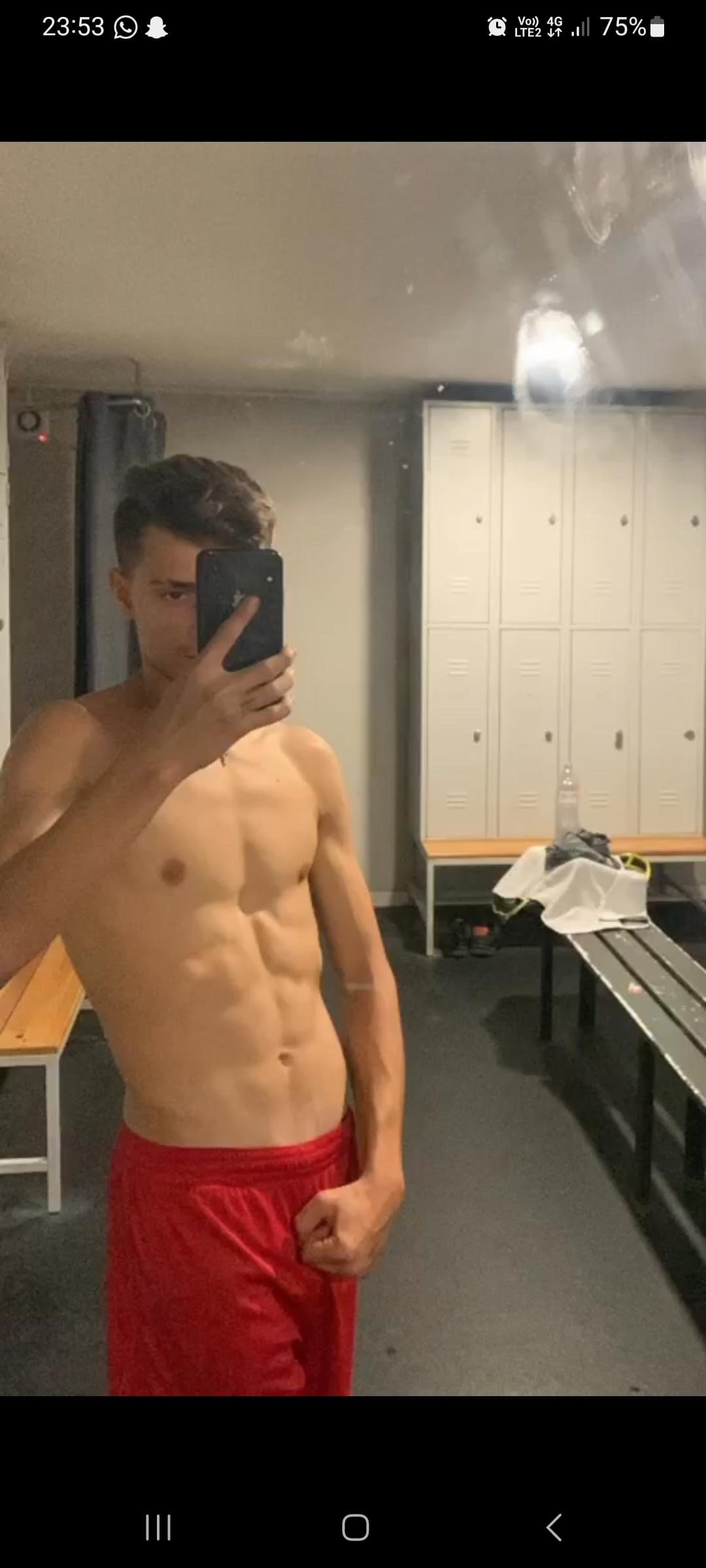 Profil de Housem, 18 ans, Sex à Hatley