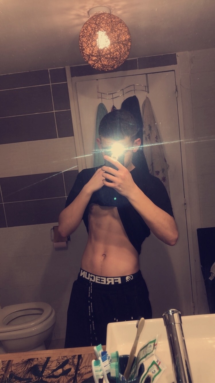 Profil de Eimen, 18 ans, Sex à Saint-Hubert